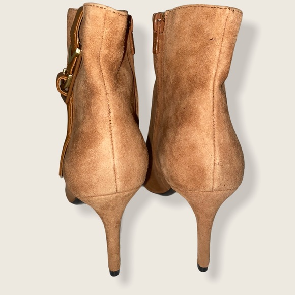 Calvin Klein heals - Picture 3 of 3